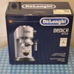 De'Longhi Dedica Style EC685.M Espresso Machine – Slim 15 cm Design, Milk Frother, 15-Bar Pressure, 1L Water Tank, Compatible with Ground Coffee & ESE Pods, Stainless Steel photo review