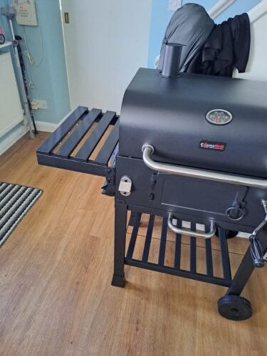 CosmoGrill Outdoor XL Charcoal Smoker BBQ Grill – Adjustable Charcoal Pan, Built-in Thermometer, 2 Side Tables, Chimney & Wheels – Portable Garden Barbecue Smoker photo review