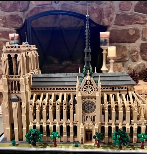 LEGO Architecture Notre-Dame de Paris 21061, Collectible Model Building Set for Adults, Historic Paris Landmark Replica, Gift for Architecture and Travel Lovers photo review