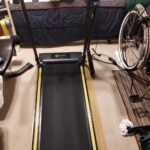 UREVO Under-Desk Walking Pad Treadmill – 0.6–6.2 MPH (1–10 km/h), 100 kg Capacity, Remote Control & LED Display, Foldable Compact Design photo review