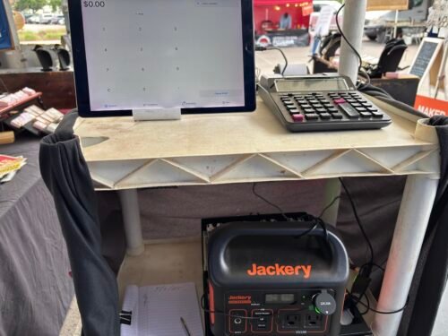 Jackery Explorer 1000 V2 Portable Power Station – 1070Wh LiFePO4 Solar Generator | 1500W AC & 100W USB-C Fast Charge for Camping & Emergency photo review