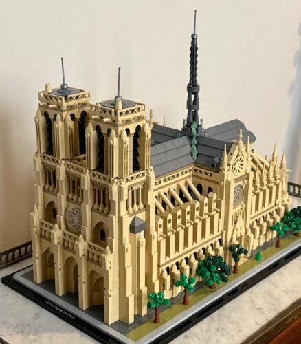 LEGO Architecture Notre-Dame de Paris 21061, Collectible Model Building Set for Adults, Historic Paris Landmark Replica, Gift for Architecture and Travel Lovers photo review