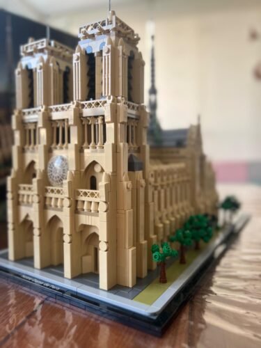 LEGO Architecture Notre-Dame de Paris 21061, Collectible Model Building Set for Adults, Historic Paris Landmark Replica, Gift for Architecture and Travel Lovers photo review