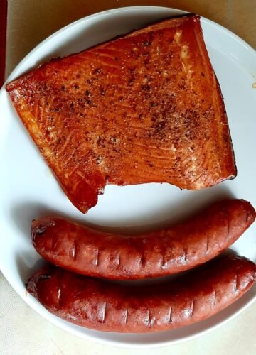 Masterbuilt 30-Inch Digital Electric Vertical Smoker – 710 Sq In Cooking Area, Side Wood Chip Loader, Digital Controls, Chrome Racks & Leg Kit – Model MB20070421, Black photo review