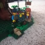 LEGO Ideas Tree House 21318 – Collectible Model Building Set for Adults & Teens, 3 Cabins with Interchangeable Leaves, Includes Minifigures, Nature Accessories & Bird Figure, 3036 Pieces photo review