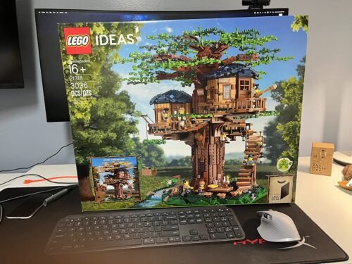 LEGO Ideas Tree House 21318 – Collectible Model Building Set for Adults & Teens, 3 Cabins with Interchangeable Leaves, Includes Minifigures, Nature Accessories & Bird Figure, 3036 Pieces photo review