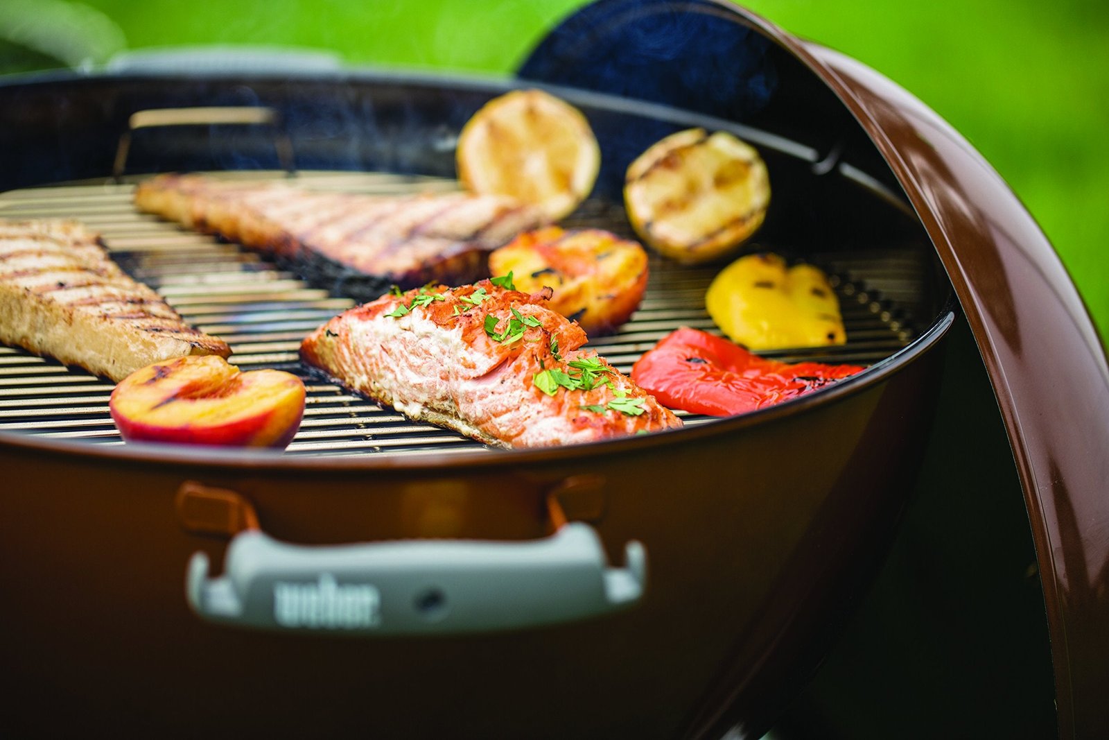 Weber Original Kettle Premium Charcoal Grill – 22-Inch Black BBQ with Hinged Cooking Grate, One-Touch Cleaning System, Heat Retention Lid, and Built-In Thermometer - Image 7