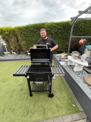 CosmoGrill Outdoor XL Charcoal Smoker BBQ Grill – Adjustable Charcoal Pan, Built-in Thermometer, 2 Side Tables, Chimney & Wheels – Portable Garden Barbecue Smoker photo review