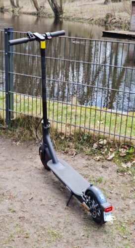 Xiaomi Electric Scooter 5 Series – 60 km Range, 20 km/h Speed, Dual Brakes, App Control, Road-Legal EU E-Scooter for Adults photo review